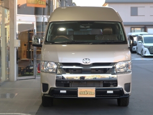ハイエースワゴン車中泊　キャンピング仕様　オフロード