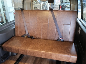 ハイエースバン車中泊できる街乗り仕様車