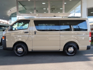 ハイエースバン車中泊できる街乗り仕様車