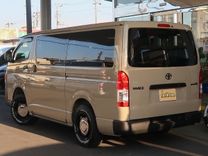 ハイエースバン車中泊できる街乗り仕様車