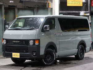 ハイエースバン新車ハイエース　スーパーＧＬ　丸目カスタム