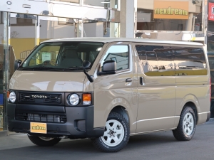ハイエースバン新車ハイエースDX　丸目カスタム