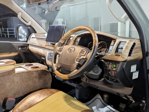 ハイエースバンディーゼル4WD　6X3アーバンカーキ