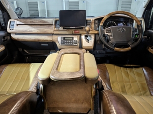 ハイエースバンディーゼル4WD　6X3アーバンカーキ