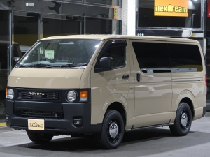 ハイエースバン新車ハイエース　丸目カスタム