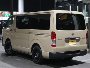 ハイエースバン新車ハイエース　スーパーＧＬ　丸目カスタム