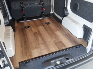 ＮＶ２００バネットバン新車ベネットカスタムコンプリート