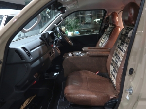 ハイエースバン新車コンプリート　MONOBOX