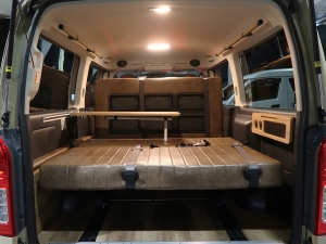 ハイエースバン新車コンプリート　MONOBOX