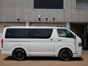 ハイエースバン4型　50th　S-GL　4WD　ディーゼル