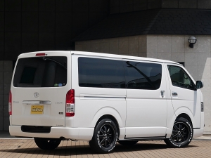 ハイエースバン4型　50th　S-GL　4WD　ディーゼル