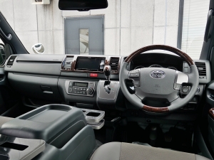 ハイエースバン4型　50th　S-GL　4WD　ディーゼル