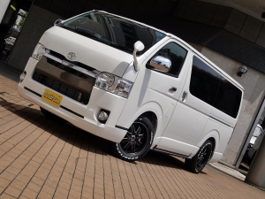 ハイエースバン4型　50th　S-GL　4WD　ディーゼル