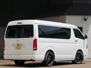 ハイエースワゴン新車：ハイエースワゴン４ＷＤ