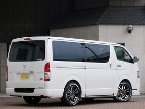ハイエースバン4型　50th　S-GL　4WD　ディーゼル