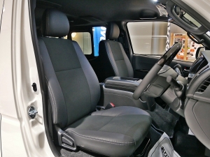 ハイエースバン4型　S-GL　4WD　ディーゼル