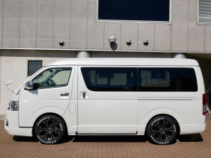 ハイエースワゴンワゴン　4WD　車中泊コンプリート