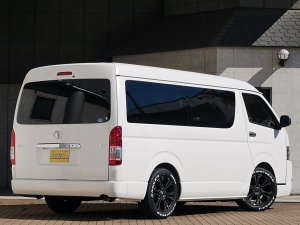 ハイエースワゴンワゴン　4WD　車中泊コンプリート