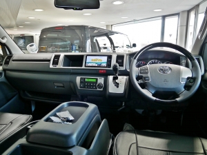 ハイエースワゴンワゴン　4WD　車中泊コンプリート
