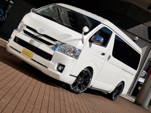 ハイエースワゴンワゴン　4WD　車中泊コンプリート