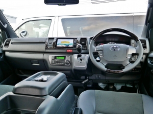 ハイエースバン4型　S-GL　4WD　ディーゼル