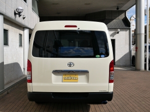 ハイエースバン新車：ハイエースバン４ＷＤ
