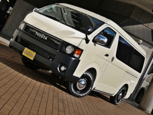 ハイエースバン新車：ハイエースバン４ＷＤ