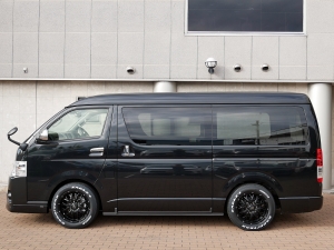 ハイエースワゴン4型ハイエースワゴン4WD車中泊コンプリート