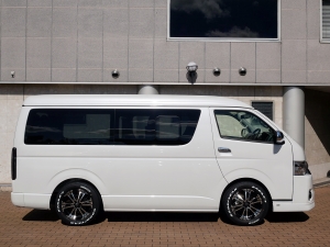 ハイエースワゴン新車：ハイエースワゴン４ＷＤ