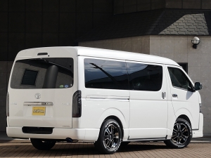 ハイエースバンS-GL　ダークプライム2　ワイド　4WD