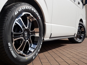 ハイエースバンS-GL　ダークプライム2　ワイド　4WD
