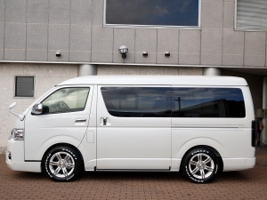 ハイエースワゴンワゴン　4WD　車中泊コンプリート