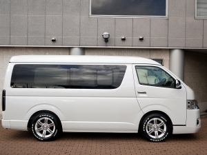 ハイエースワゴンワゴン　4WD　車中泊コンプリート