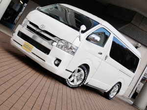 ハイエースワゴンワゴン　4WD　車中泊コンプリート