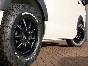ハイエースワゴン新車：ハイエースワゴン４ＷＤ