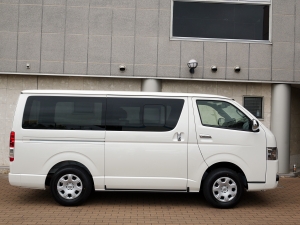 ハイエースバン4型　S-GL　4WD　ディーゼル