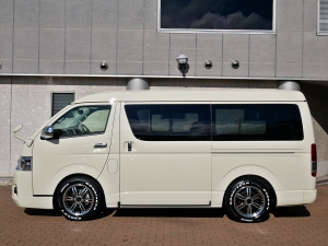 ハイエースワゴンワゴン　4WD　車中泊コンプリート