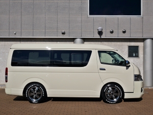 ハイエースワゴンワゴン　4WD　車中泊コンプリート