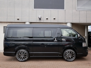 ハイエースバンS-GL　ダークプライム2　ワイド　4WD