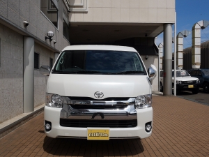 ハイエースワゴン4型ハイエースワゴン4WD車中泊コンプリート