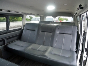 ハイエースワゴン4型ハイエースワゴン4WD車中泊コンプリート