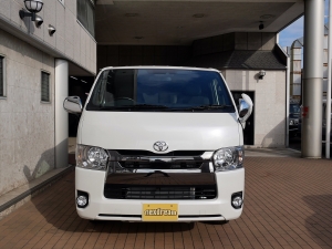 ハイエースバン新車アウトレット4型　ダークプライム2　ディーゼル