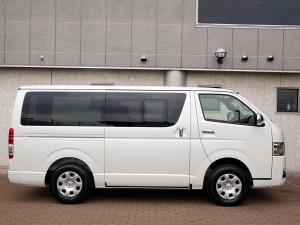 ハイエースバン4型　S-GL　4WD　ディーゼル