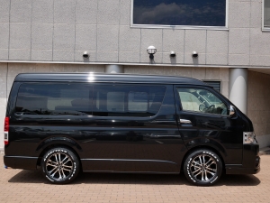 ハイエースワゴンワゴン　4WD　車中泊コンプリート