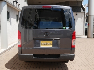 ハイエースバンS-GL　4WD　4ナンバー7人乗り