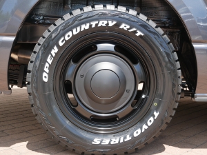 ハイエースバンS-GL　4WD　4ナンバー7人乗り