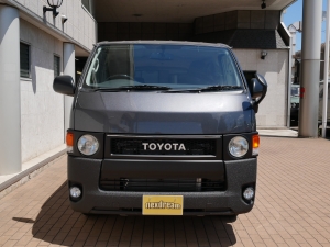 ハイエースバンS-GL　4WD　4ナンバー7人乗り