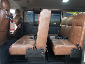 ハイエースバン丸目ハイエース　４ナンバー８人乗り　車中泊