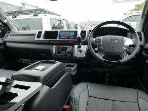 ハイエースワゴン新車アウトレット4型ハイエースワゴン4WD車中泊コンプリート