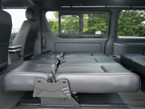 ハイエースバン新車アウトレット新車コンプリート　即納車　丸目ハイエース